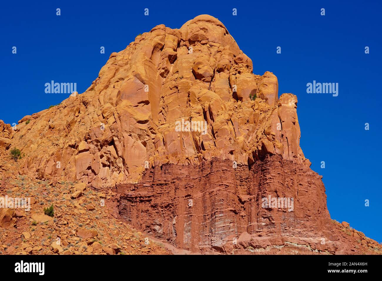 Die Beweise für die änderungen in der Geologie ist sehr offensichtlich ist, dass die Unterschiede in Farbe und Textur auf diesem Berg. Stockfoto