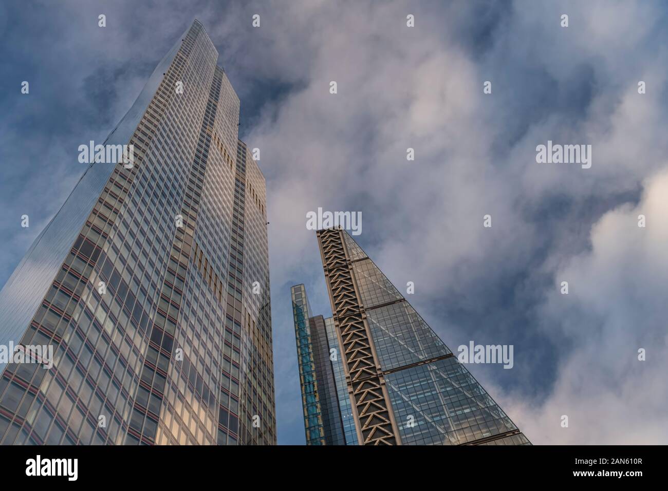 Londoner Wolkenkratzer, das Leadenhall Building, Cheesegrater und 22 Bishopsgate Stockfoto