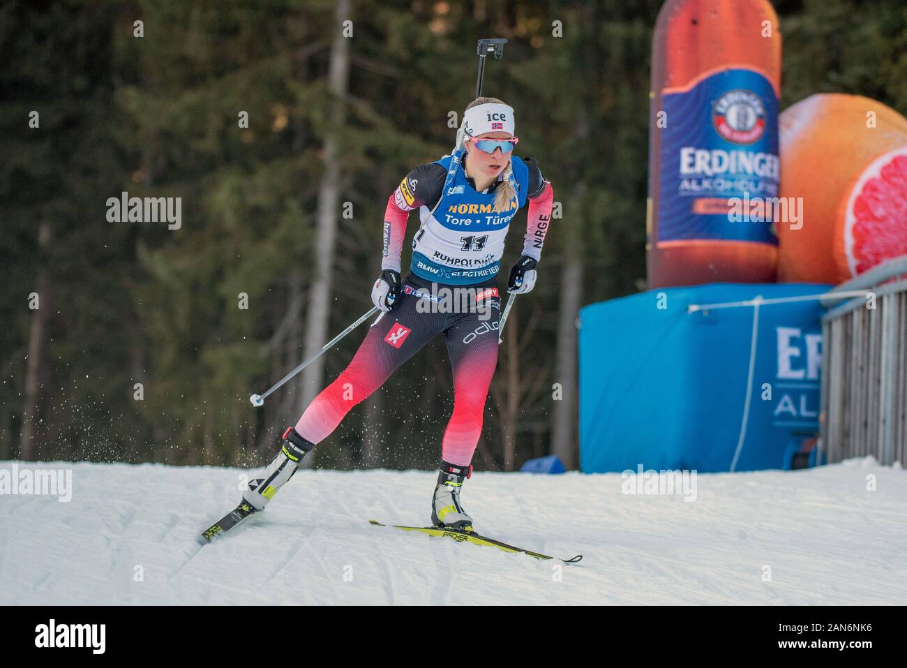 RUHPOLDING, Deutschland - Januar 15: tiril Eckhoff Norwegen bei den IBU Weltcup Biathlon, Frau 7,5 km Sprint in der Chiemgau Arena am Januar 15, 2020 in Ruhpolding, Deutschland. Stockfoto