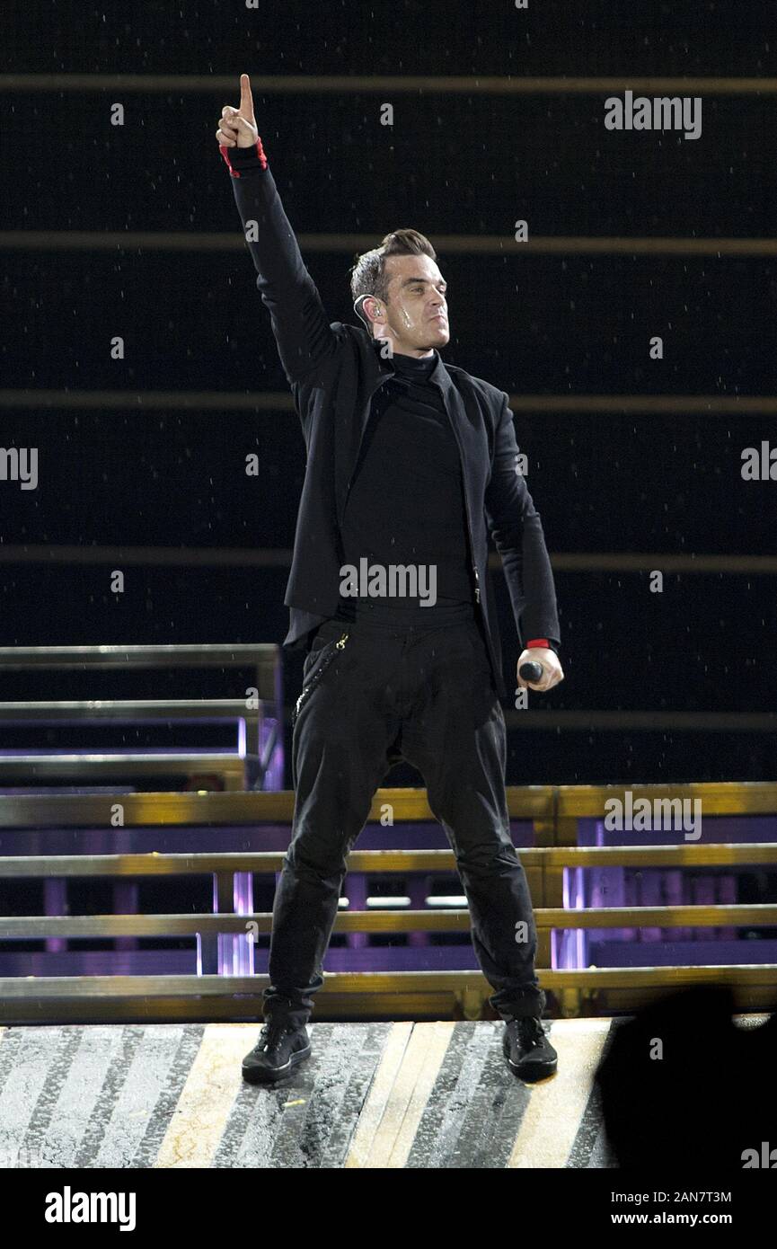 Mailand Italien 12/07/2011 live Konzert der, dass, Reunion im San Siro Stadion: Robbie Williams während des Konzerts Stockfoto