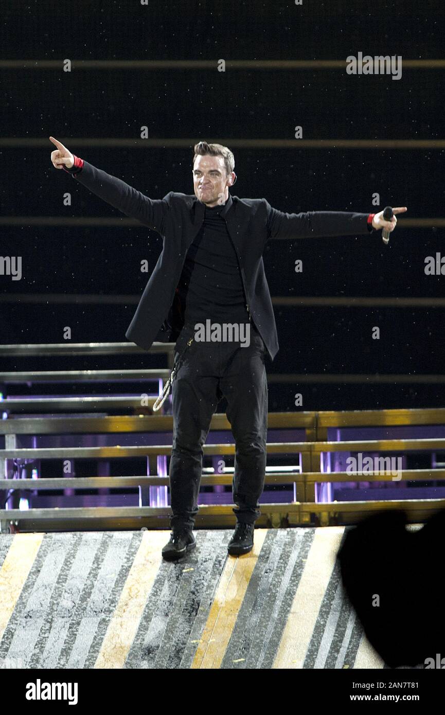 Mailand Italien 12/07/2011 live Konzert der, dass, Reunion im San Siro Stadion: Robbie Williams während des Konzerts Stockfoto