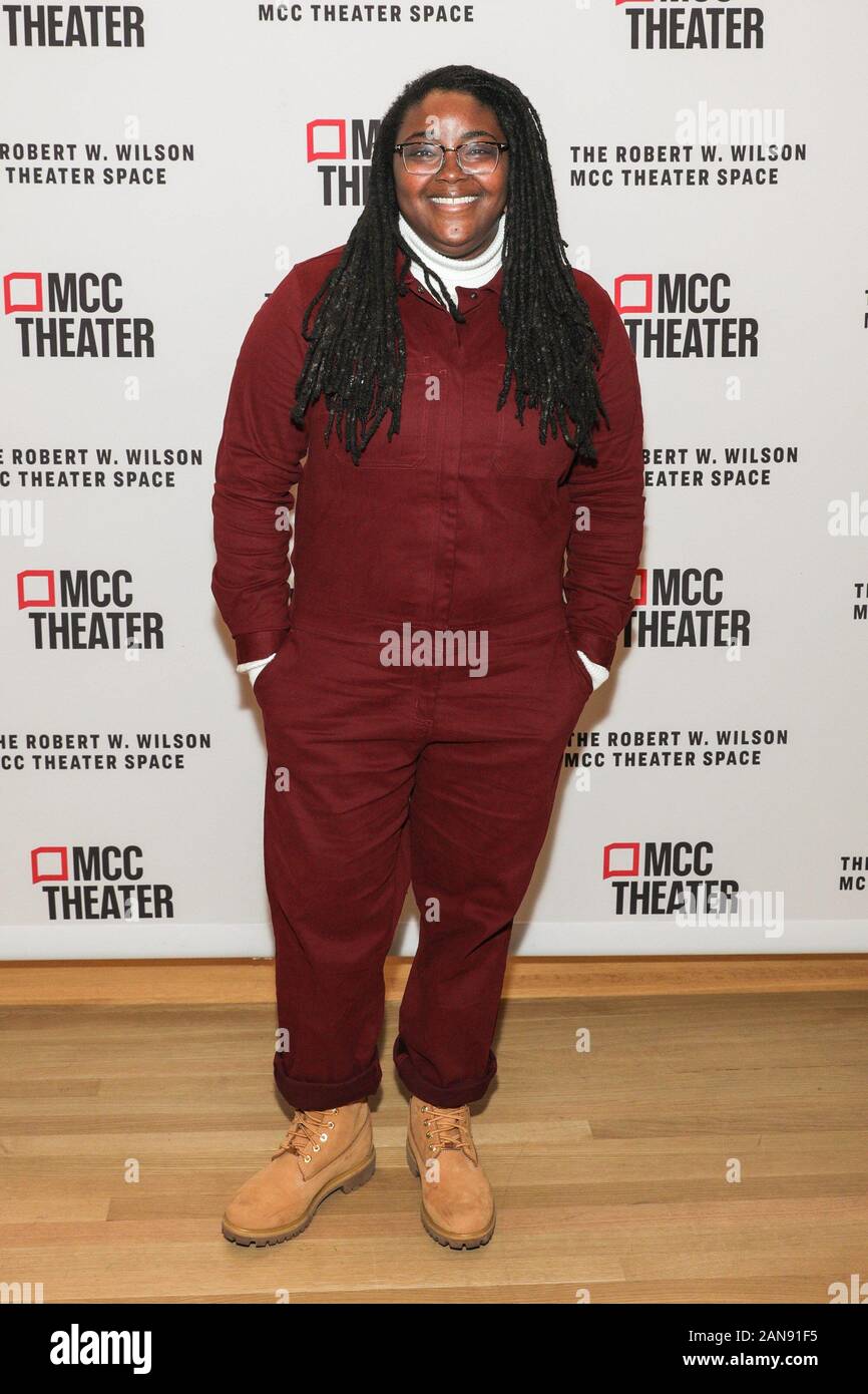 New York, NY, USA. 15 Jan, 2020. C.A. Johnson Foto Aufruf an alle Natalie Portmans Broadway Cast Treffen und grüßen, MCC-Theater Rehearsal Studio, New York, NY 15. Januar 2020. Credit: CJ Rivera/Everett Collection/Alamy leben Nachrichten Stockfoto