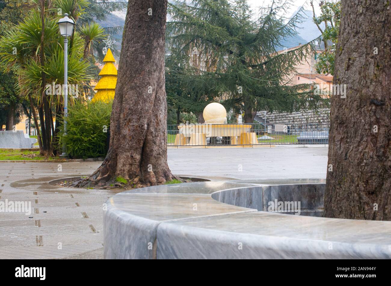 Piazza Gramsci berühmten Brunnen in Carrara, Toskana. Italien. Stockfoto
