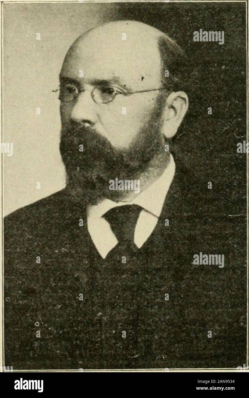 Geschichte der Michigan der landwirtschaftlichen Hochschule und Biographische Skizzen des Kuratoriums und Professoren. ROLLA CLINTON CARPENTER ELIAS JOHANNES MacEWAN. Biographische Skizzen der Treuhänder und der Fakultät. 419 Dr. Tischler ist der Episkopalkirche; in der Regel ein Republikaner. Kinder: Naomi, George, Charles. Adresse: Ithaca, New York. (Die obigen ist meistens von Whos, die in Amerika.) Samuel Johnson, M.S., Sohn des Squire Johnson, New Jersey, andAdelia (hotchkin) Johnson, Kanaan, Connecticut kopiert, wurde am Frühling - Feld geboren, Otsego County, New York, 7. Juli 1839. Er heiratete, (1) September 1864, Eliza A. Clark, des ph-Wertes Stockfoto