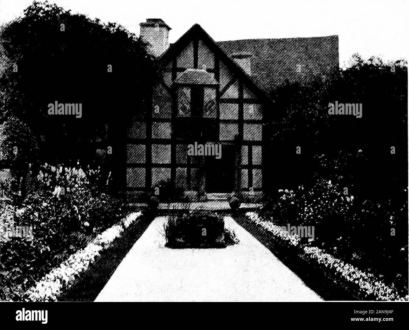 Shakespeares Weihnachtsgeschenk zu Queen Bess im Jahr 1596. England, alle diese Out-door-woodlandlife, die Clowns spielen und die Clowns [selbst Geschenk Queen Befs 2Q themfelves, unten mit seinem inimitableconceit, und seine Gefährten. Kuschelig^ Ince, unddem reji. Alle Englijh ist Pucks fairy Lore, die cowjlips hoch, der rot-hipt demütig - Biene, oberons Bank, die panfy Liebe-in-idlenefs, und all die schönen Bilder der Verfe. Englifh ist die ganze fcenic Hintergrund und den Wald in der Nähe von Athen ist plainlythe Stratford jungen idealifed Erinnerung an theWeir Bremse, dass er fo gut kennt. Mayhap, in Wahrheit, auf fome mi (^- Stockfoto