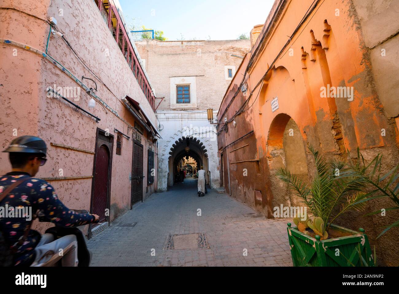Historische Eingang zu den ältesten Teil von Marrakesch, Marokko Stockfoto