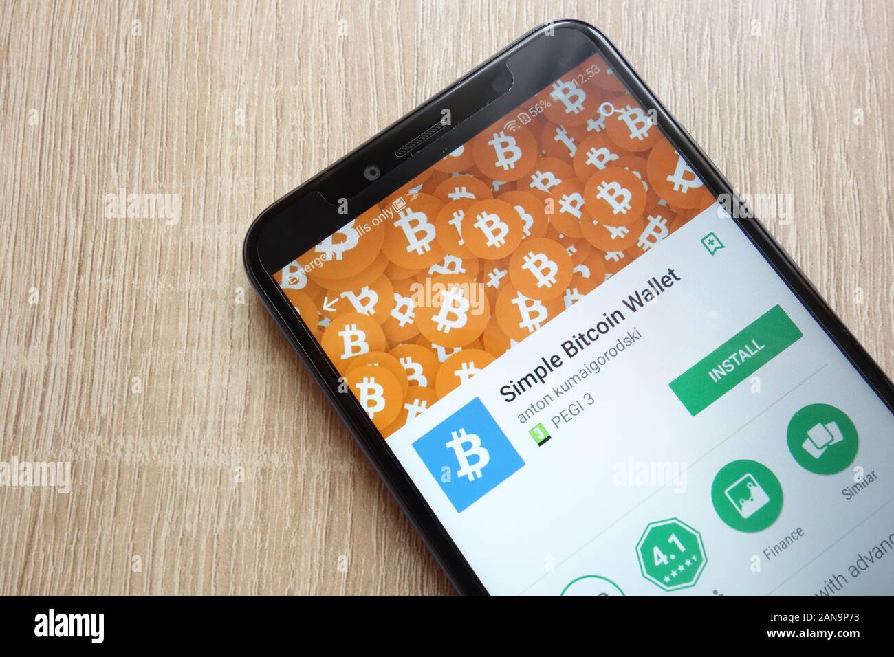 Einfache Bitcoin Wallet App bei Google Website spielen Store angezeigt auf Huawei Y6 2018-Smartphone Stockfoto