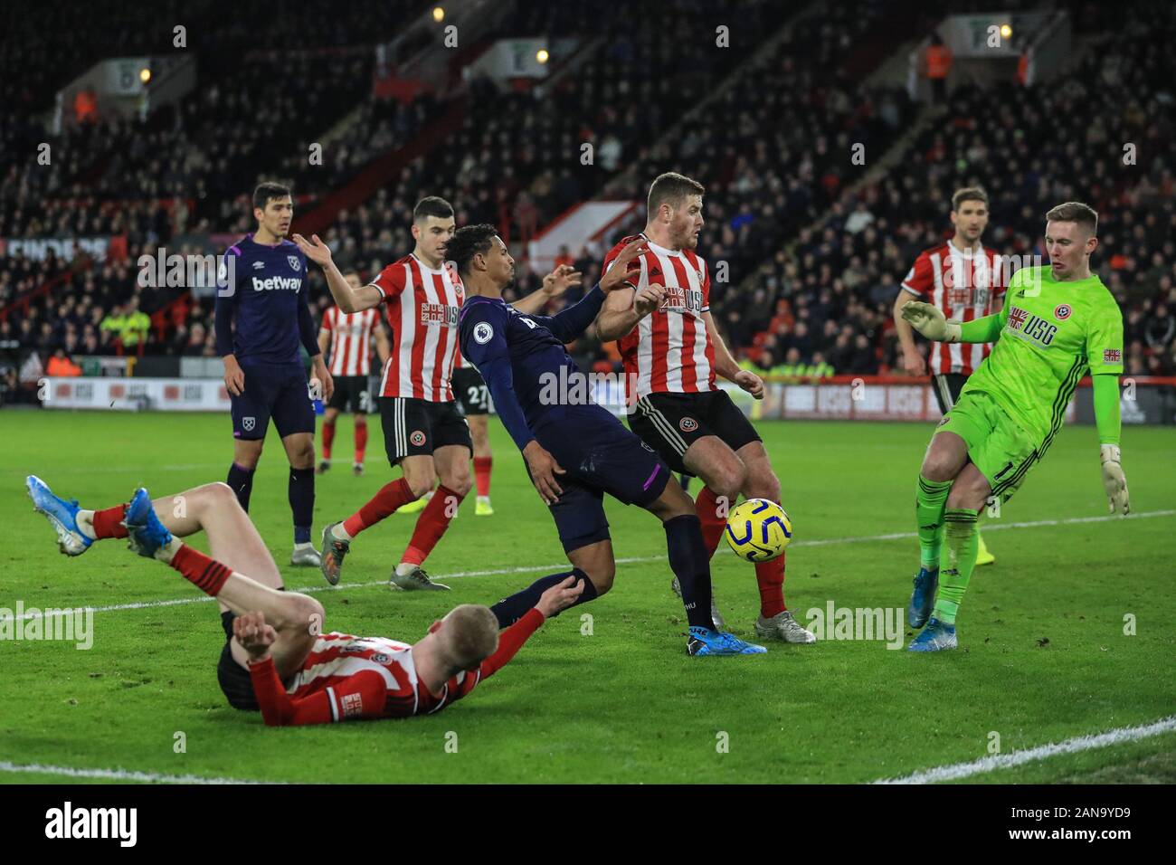 10. Januar 2020, Bramall Lane, Sheffield, England; Premier League, Sheffield United v West Ham United: Sebastien Haller (22) West Ham United fehlschlägt, wenn sich der Ball im Nahbereich Kredit zu verbinden: Mark Cosgrove/News Bilder Stockfoto