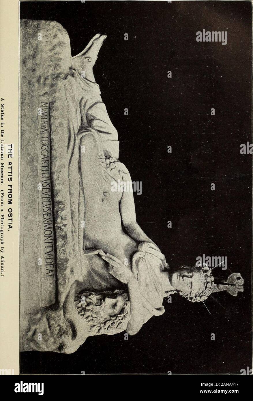 Die große Mutter der Götter. sof das Universum; in diesem Fall ist die Gabe eines silbernen Bild der Mond durch einen Priester, sowie die Sätze Troi^v ACR-Acvkcov rpwv, Ao-repuTos ttIXos, Attis Xevkos Würde besitzen eine significancewhich sie nicht wThen haben wir von Attis nur als theshepherd-Liebhaber oder als Symbol der Vegetation. 82 Die Bedeutung des Attis als Symbol für die Sonne, oder ashaving ihre kosmische Bedeutung, wurde ein Produkt von Synkretismus. Die Aufgabe der Transformation der phrygischen Begleiter von theMother in ein solches Symbol, war jedoch von der natureof bei wenig Schwierigkeiten. Zuerst die Mo Stockfoto