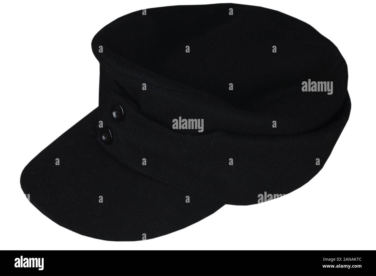 Die Nazi-deutschen Armee tank Crew schwarzen Uniform kepi Weltkrieg isoliert auf weißem Hintergrund Stockfoto