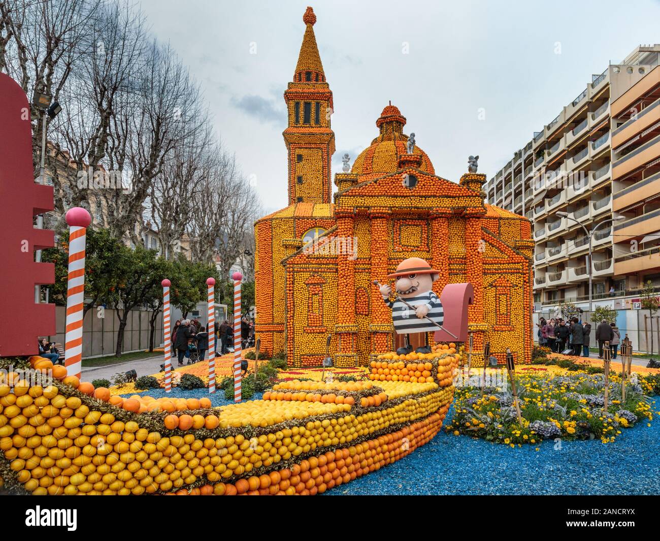 Ausstellung von Zitrusmustern - Bioves Gardens. Menton Lemon Festival, Fête du Citron, Menton, Alpes-Maritimes, Côte d'Azur, Frankreich Stockfoto