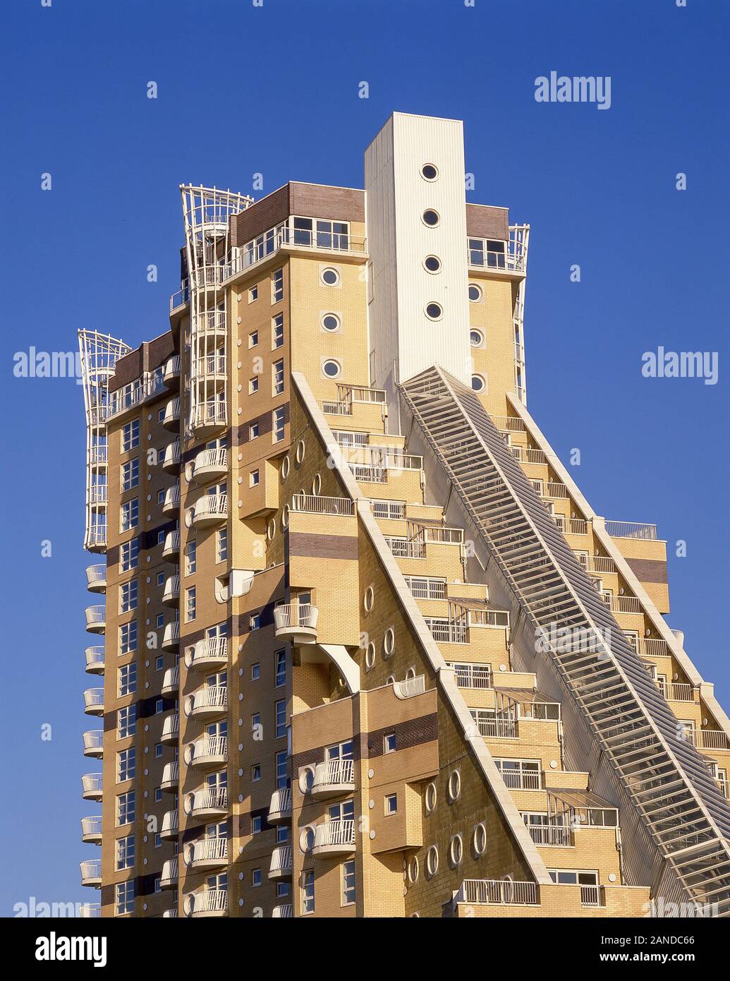 Cascades Tower, West Ferry Road, Canary Wharf, London Borough Tower Hamlets, Greater London, England, Vereinigtes Königreich Stockfoto