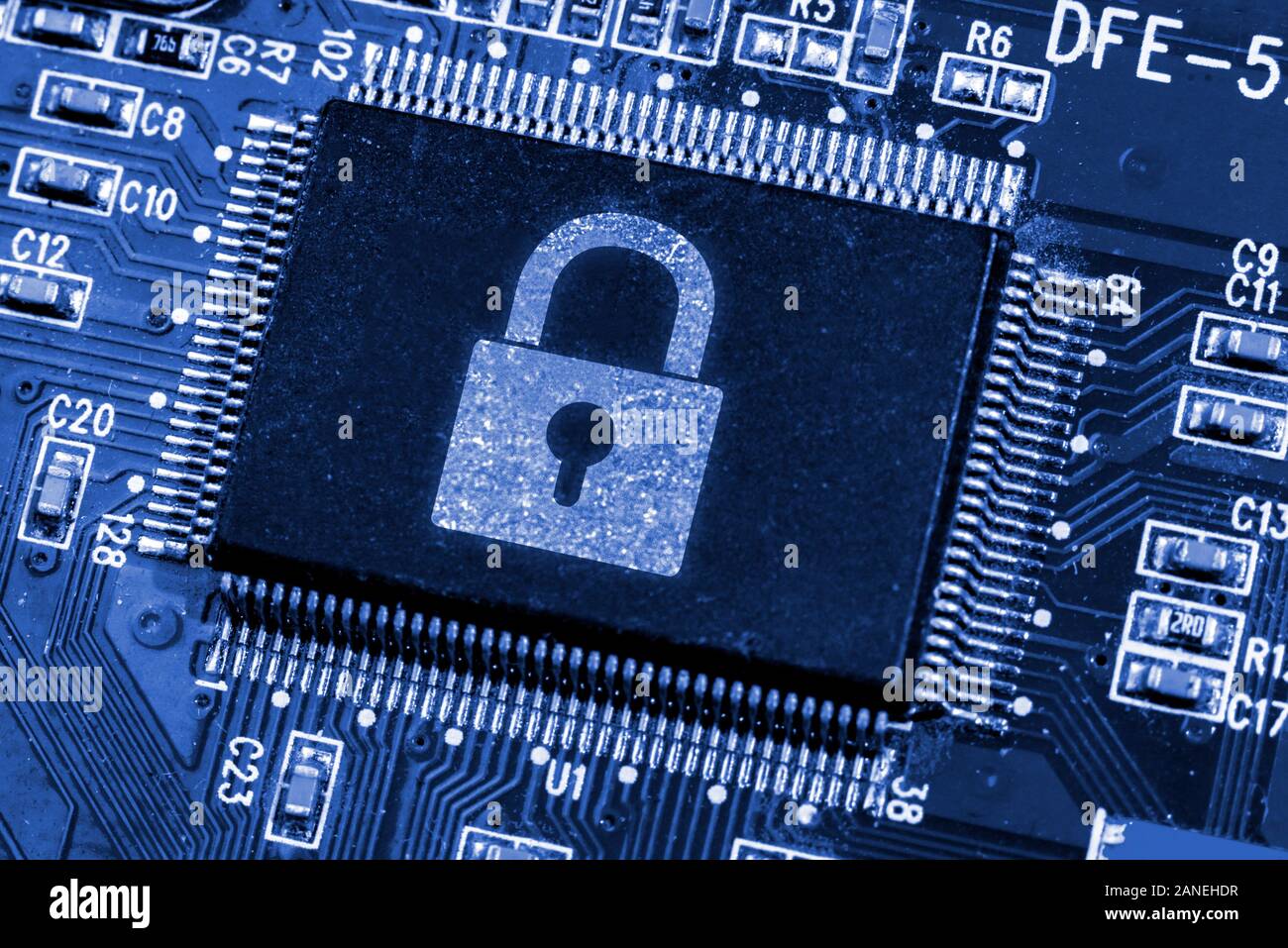 Elektrische Chip auf der grünen Platine, FBG D Stockfoto