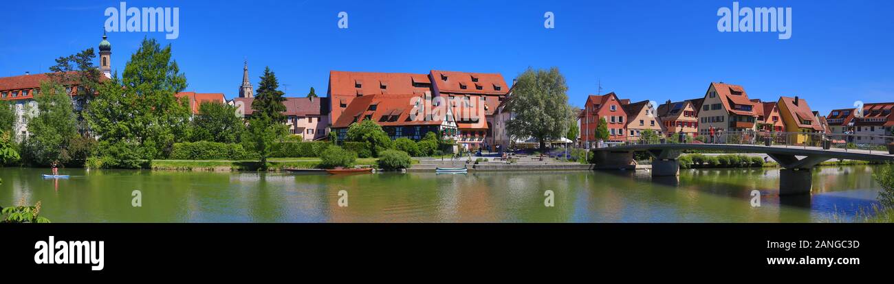 Rottenburg am Neckar, Baden-Württemberg/Deutschland - 02 06 2019 - Panorama von Rottenburg am Neckar im Blue Sky Stockfoto
