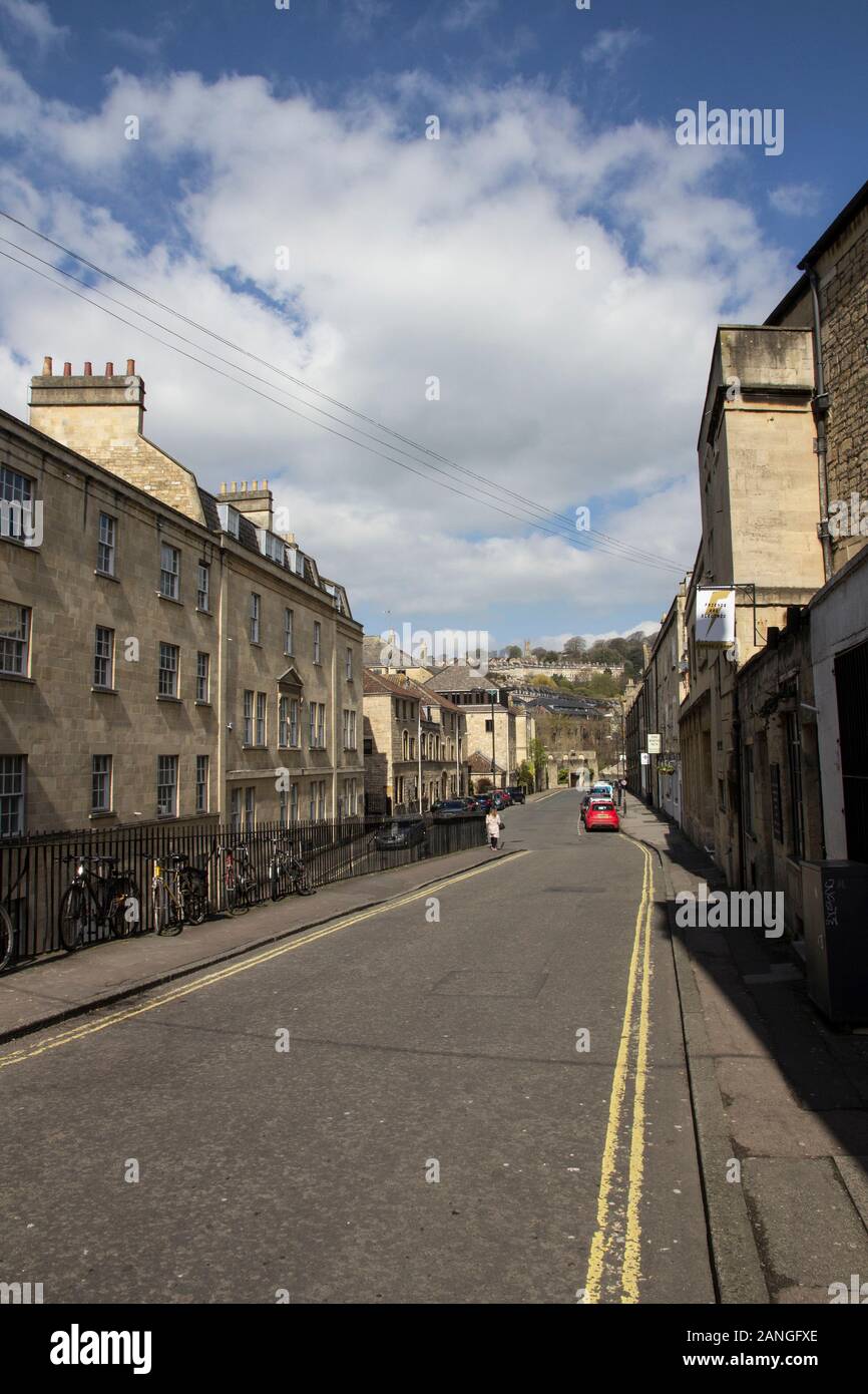 Badewanne, Großbritannien - 10 April, 2019. Straßen von Bad mit georgianischer Architektur. Bath, England, UK, 10. April 2019 Stockfoto