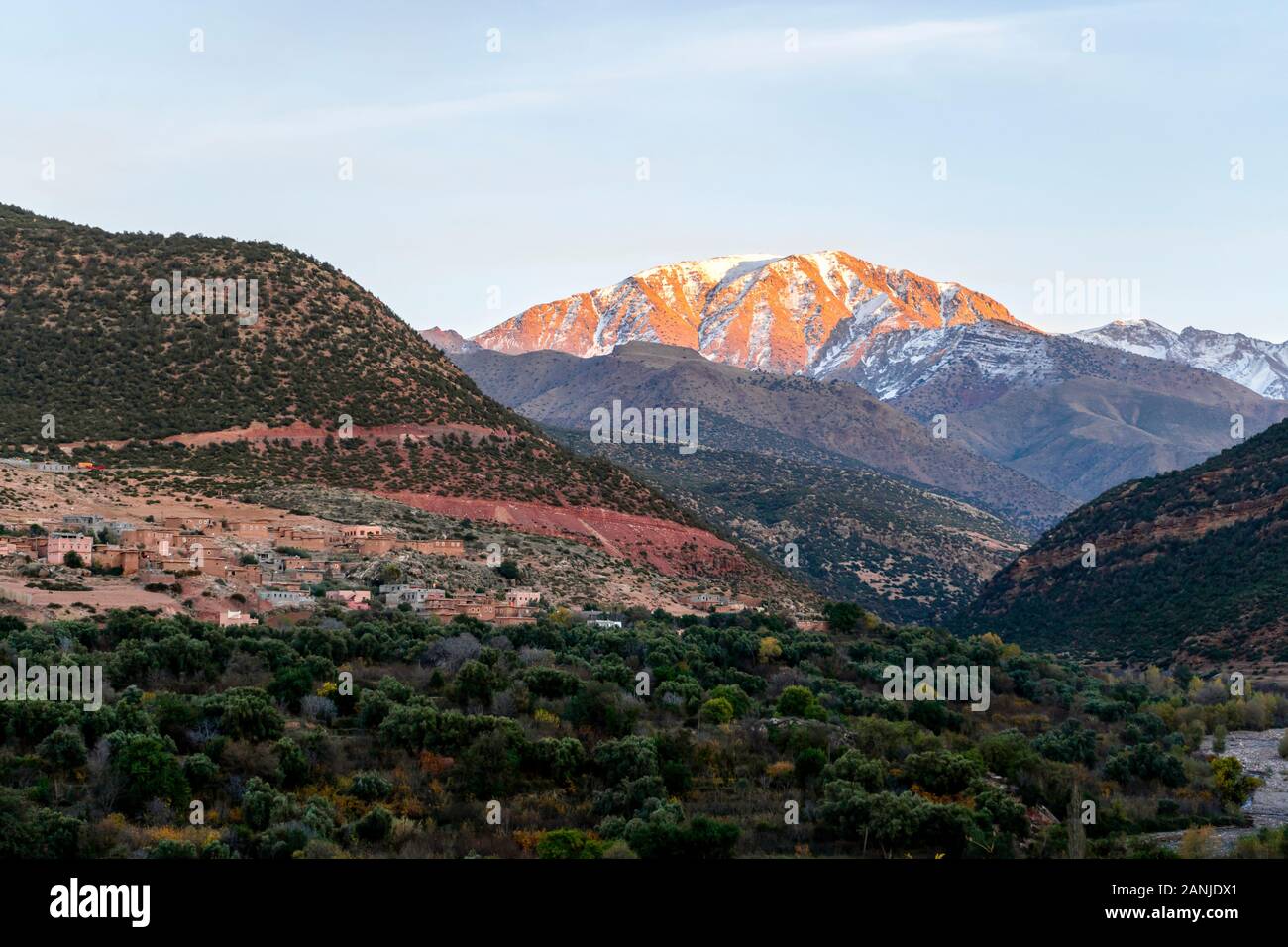 Atlas Gebirge und Imlil Tal bei Sonnenuntergang, Marrakesch, Marokko Stockfoto