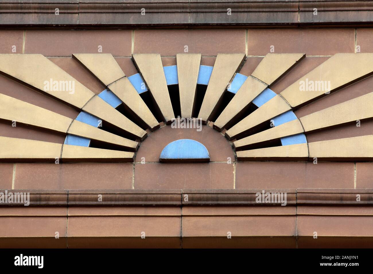 Rising Sun Motiv auf House of Fraser store, Bournemouth. Stockfoto