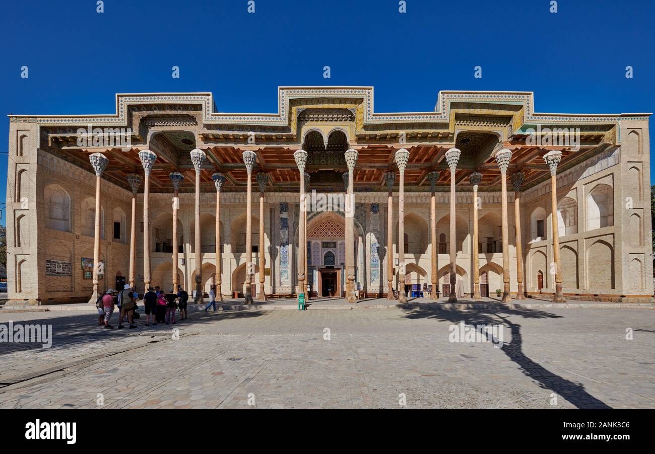 Spalten der Bolo Bolo Hauz Hovuz Moschee oder Moschee, Buchara, Usbekistan, in Zentralasien Stockfoto