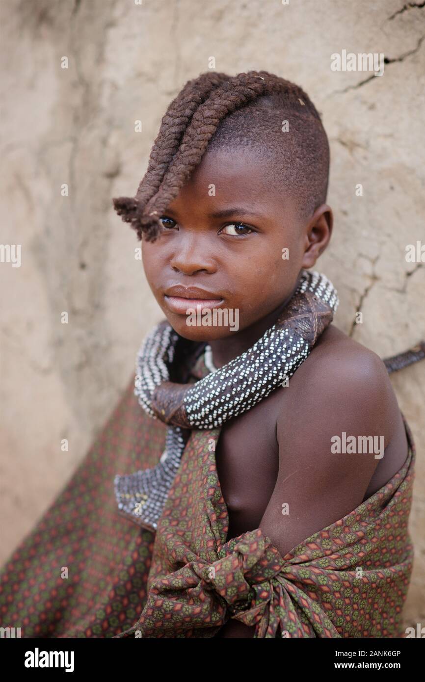 Himba Mädchen, Kaokoveld, Namibia Stockfoto