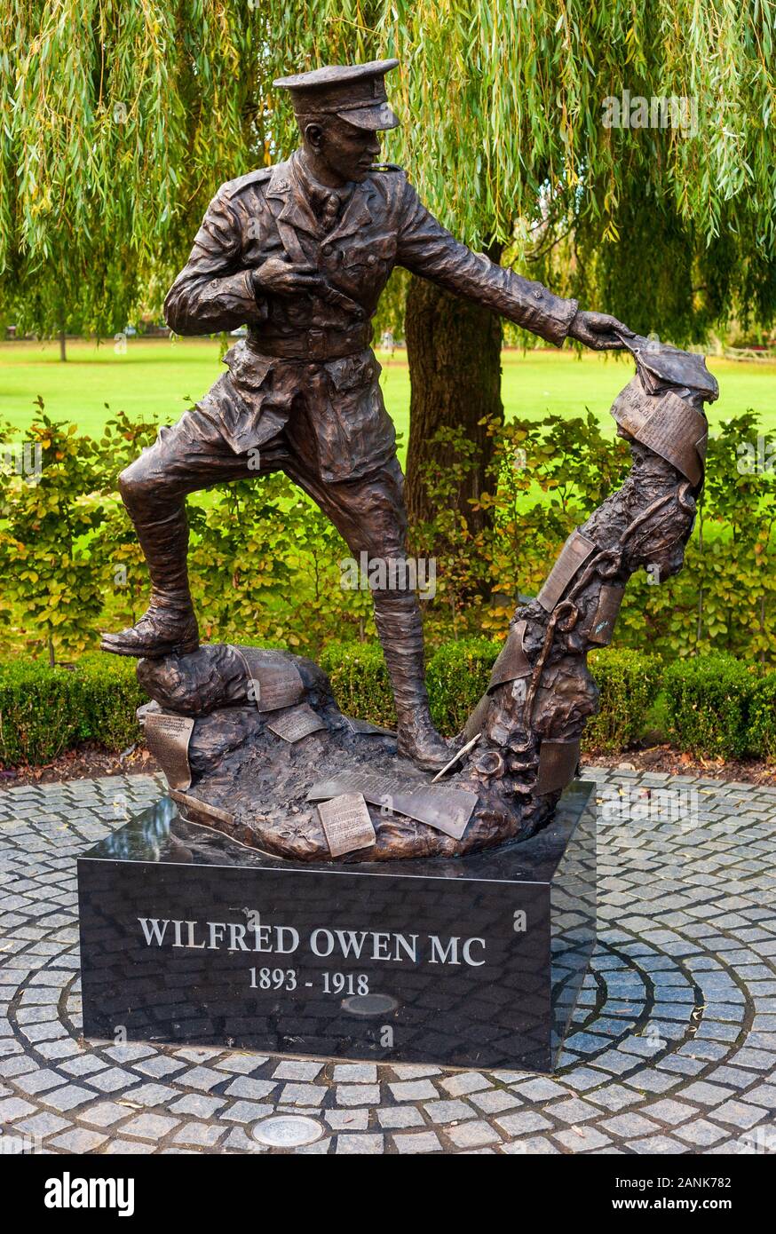 Statue des Krieges dichter Wilfred Owen in Oswestry England Stockfoto