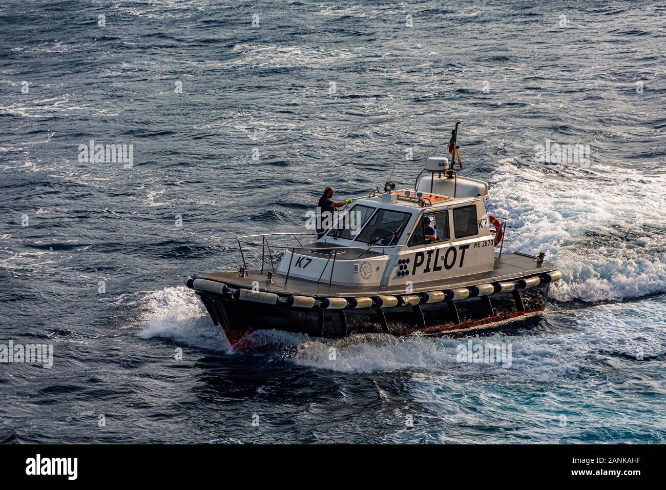Pilot Boot Anfahren Stockfoto
