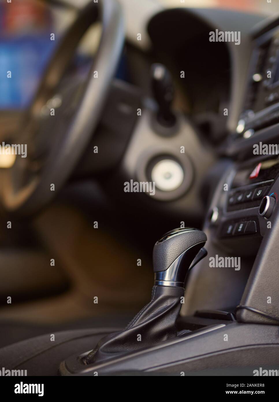 Moderne automatische fahrzeuggetriebe Nähe zu sehen. Stockfoto