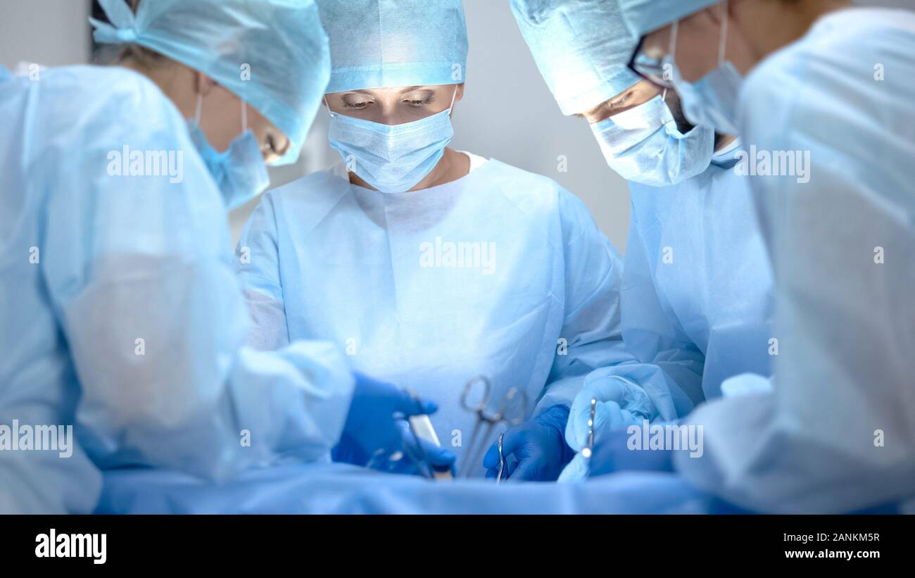 Chirurgische OP-Team der Thoraxchirurgie in der modernen Krankenhaus, Gesundheit Stockfoto