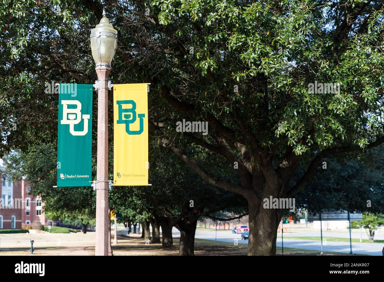 Waco, TX/USA - Januar 12, 2020: der Baylor Universität Banner an Lichtmasten, mit Kopie Raum Stockfoto
