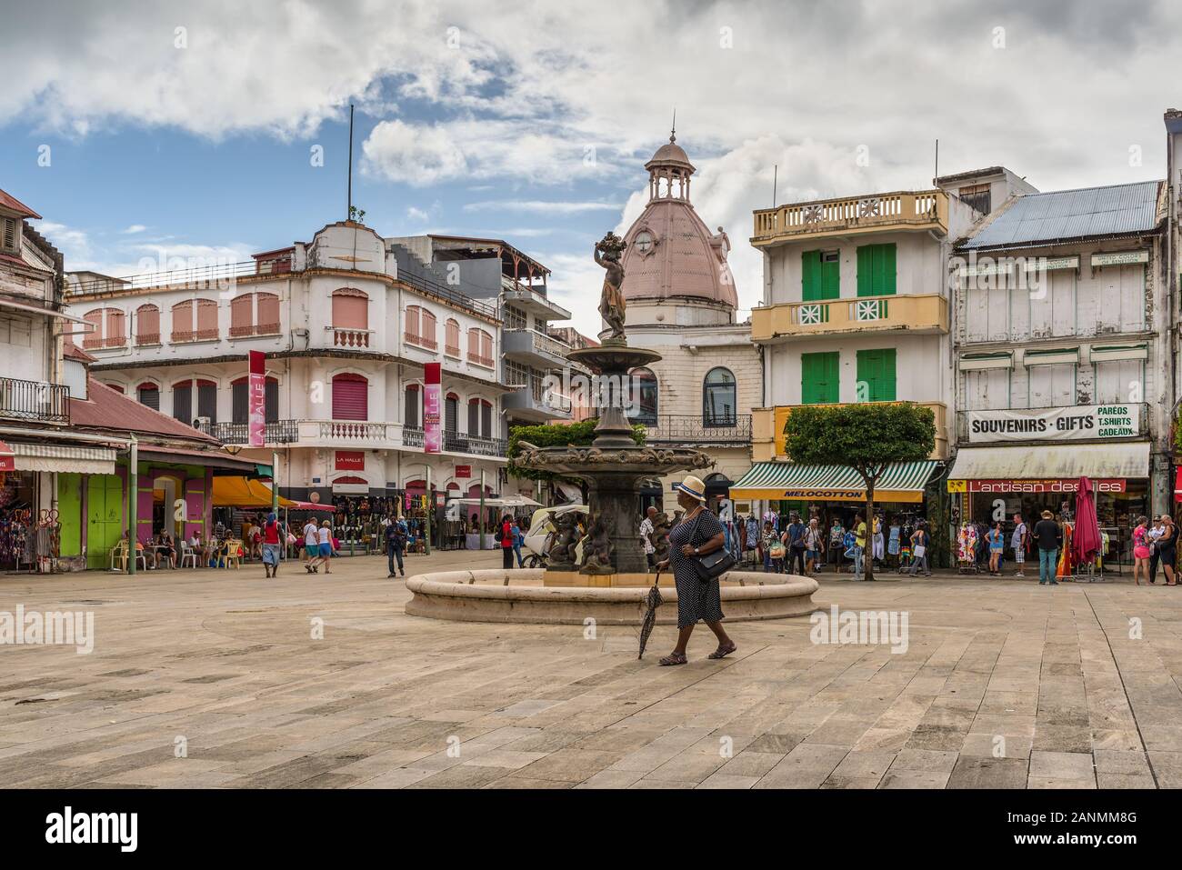 Pointe-à-Pitre, Guadeloupe - Dezember 14, 2018: Brunnen in der Nähe der Central Market in Pointe-à-Pitre, in den französischen überseeischen Departement Guadeloupe. Stockfoto