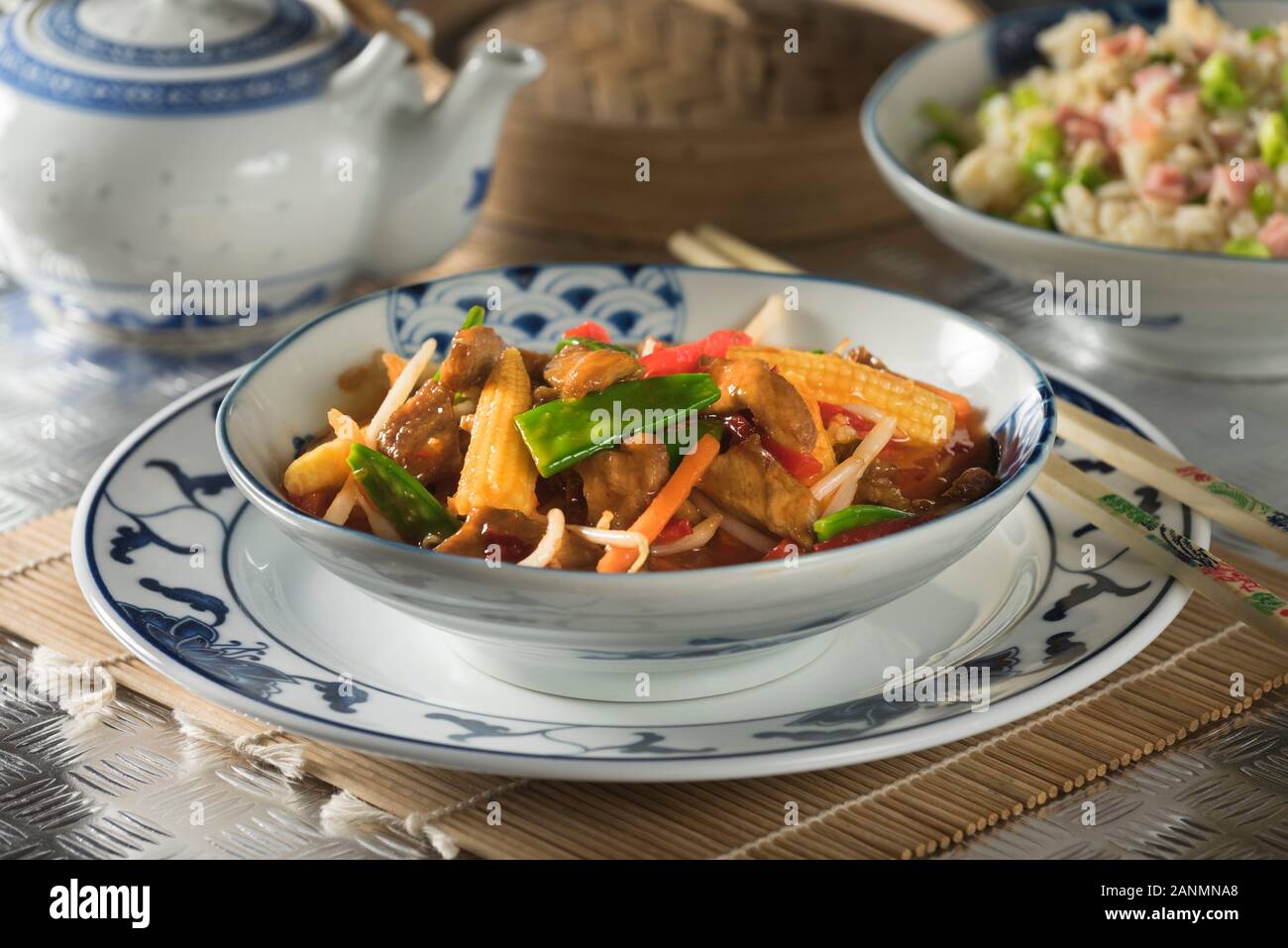 Chop Suey. Die chinesisch-amerikanische Rühren braten. Stockfoto