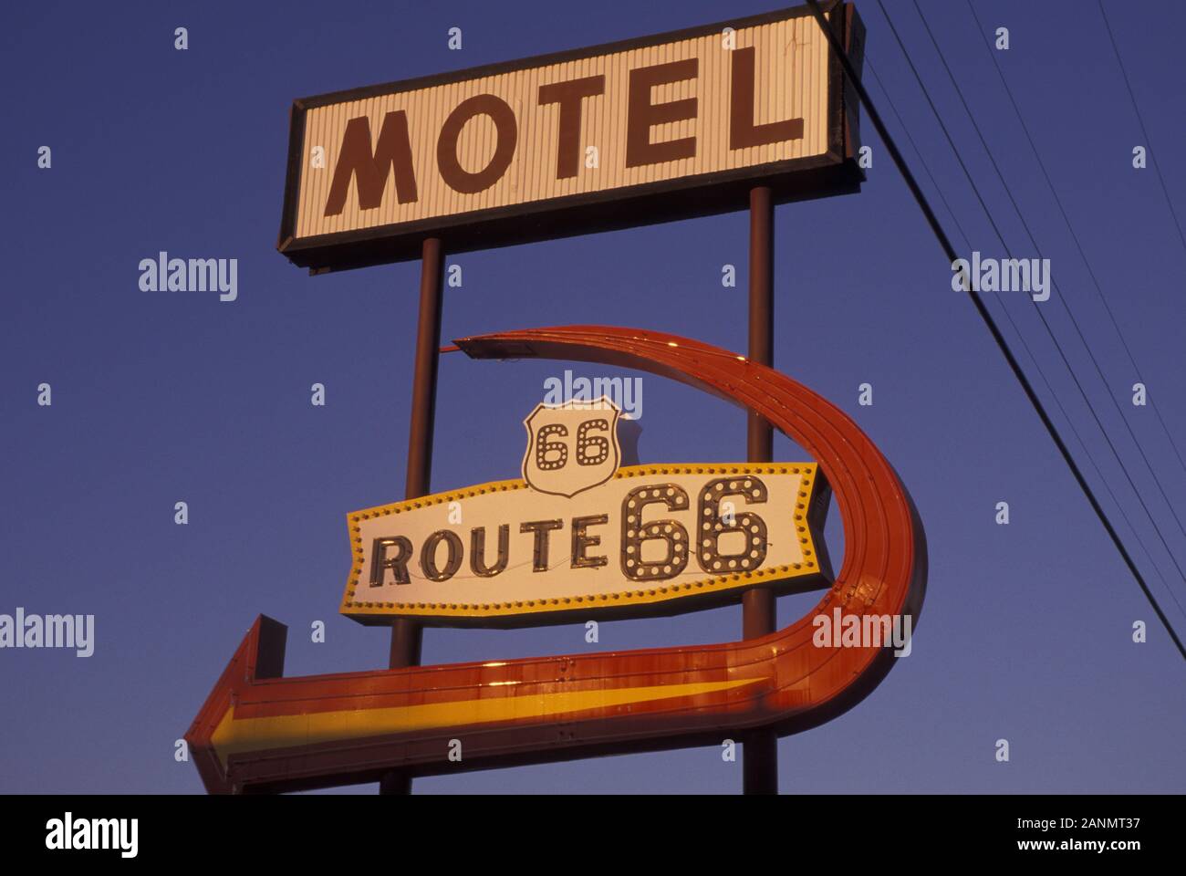 USA, Route 66; Historische Route Schnapsen, Landstraße Stockfoto