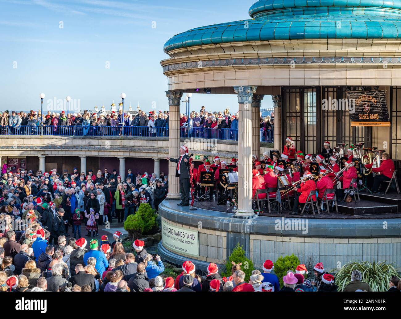 Eastbourne Musikpavillon Weihnachtskonzert 2019 Stockfoto