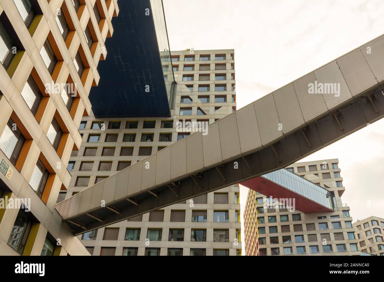Verknüpfte Hybrid Gebäudekomplex in Beijing, China gebaut, von Steven Holl entworfen Stockfoto