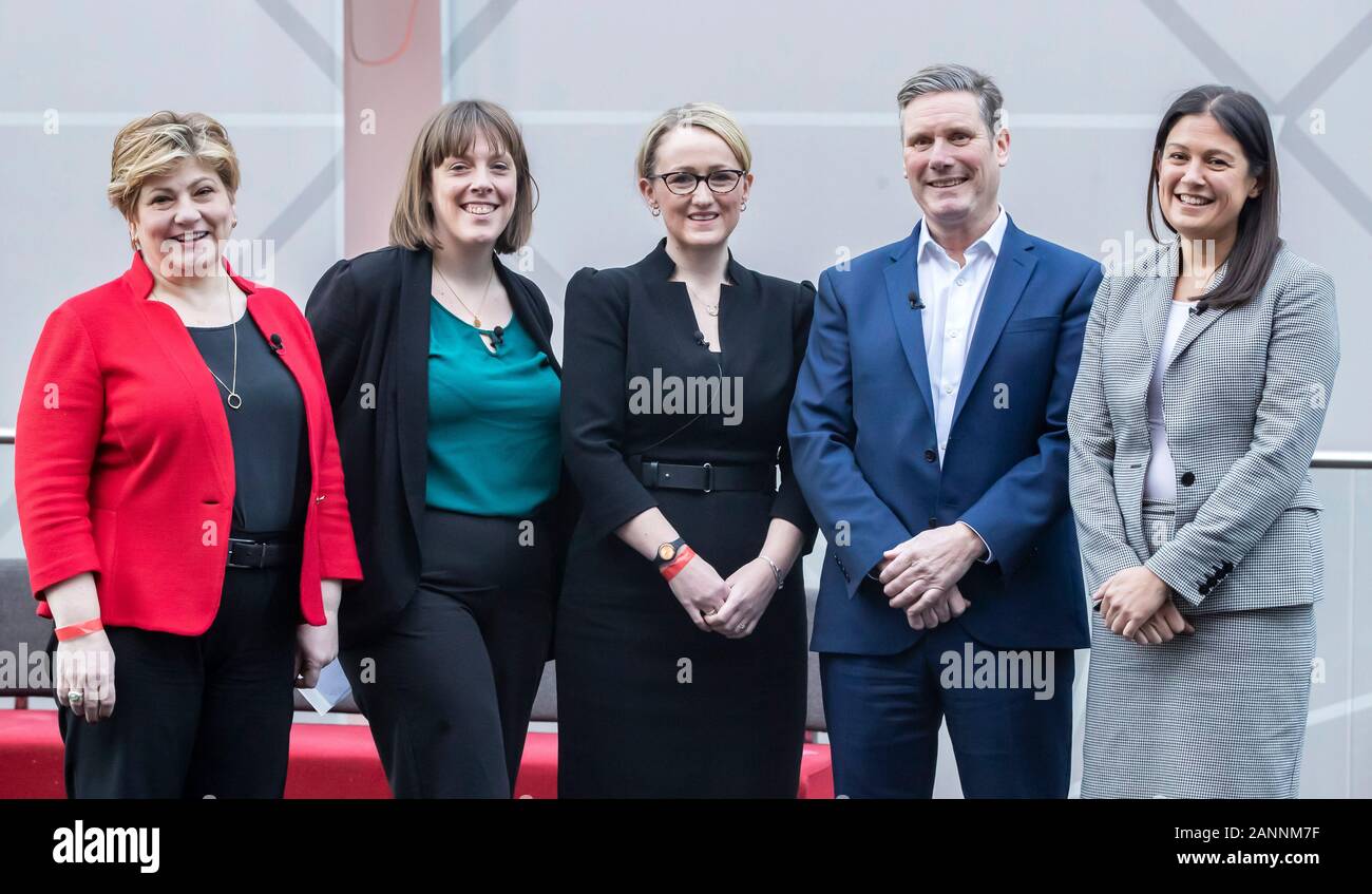 (Von links nach rechts) Emily Thornberry, Jess Phillips, Rebecca Long-Bailey, Keir Starmer und Lisa Nandy vor der Führung der Labour-Partei husting im ACC Liverpool. Stockfoto