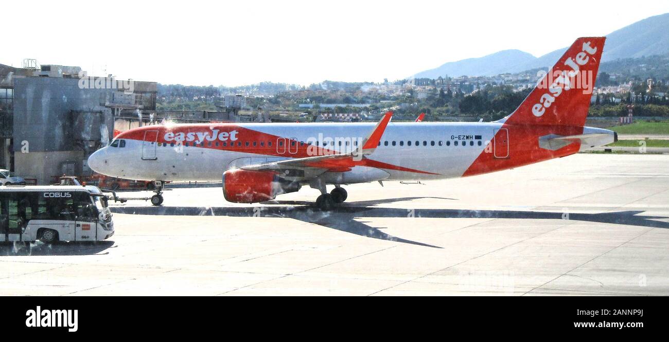 Easyjet aiplane in Málaga - Costa del Sol Flughafen gesehen. Stockfoto