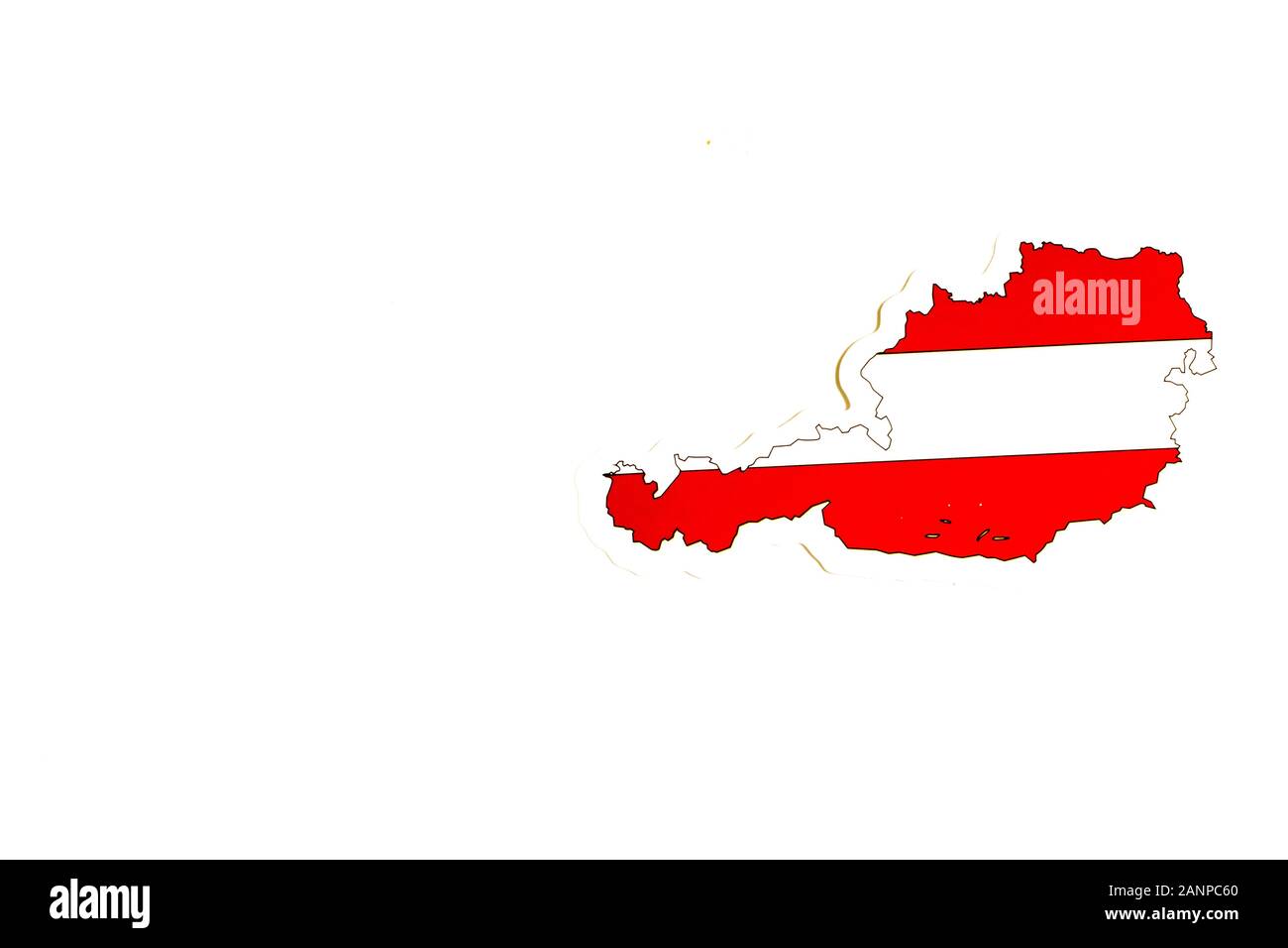 Los Angeles, Kalifornien, USA - 17. Januar 2020: Nationalflaggen Österreichs. Länderumriss auf weißem Hintergrund mit Kopierbereich. Politische Illustration Stockfoto