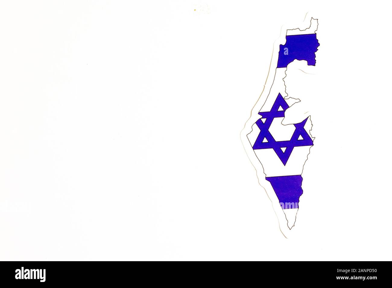 Los Angeles, Kalifornien, USA - 17. Januar 2020: Nationalflaggen Israels. Länderumriss auf weißem Hintergrund mit Kopierbereich. Politische Illustration Stockfoto