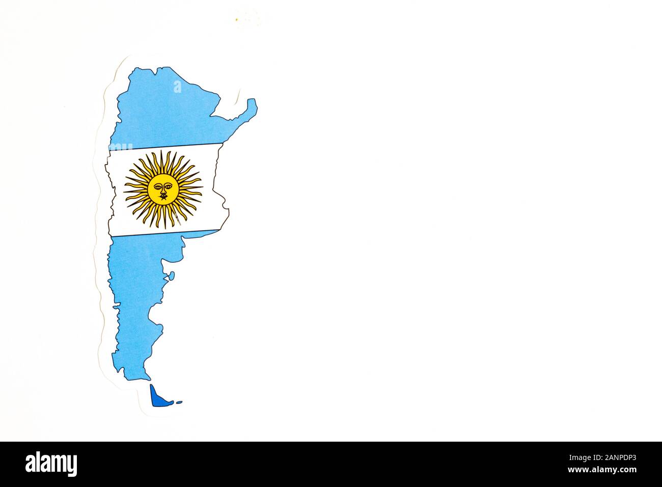 Los Angeles, Kalifornien, USA - 17. Januar 2020: Nationalflaggen Argentiniens. Länderumriss auf weißem Hintergrund mit Kopierbereich. Politische Illustration Stockfoto