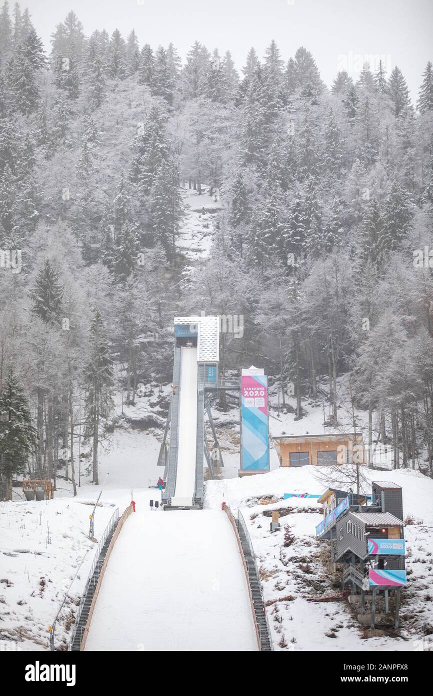 Les Tuffes Skisprung-Zentrum während der Jugend-Olympischen Spiele in Lausanne 2020 am 17. Januar 2020 im Les Tuffes in Frankreich Stockfoto