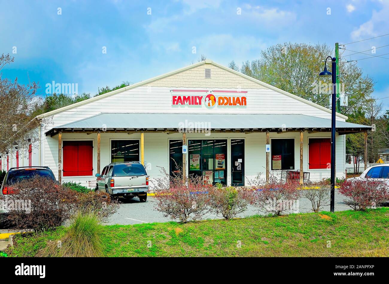 Familie Dollar wird dargestellt, Jan. 16, 2020 in Magnolia Springs, Alabama. Mehr als 8.000 Family Dollar Stores befinden sich in den Vereinigten Staaten. Stockfoto