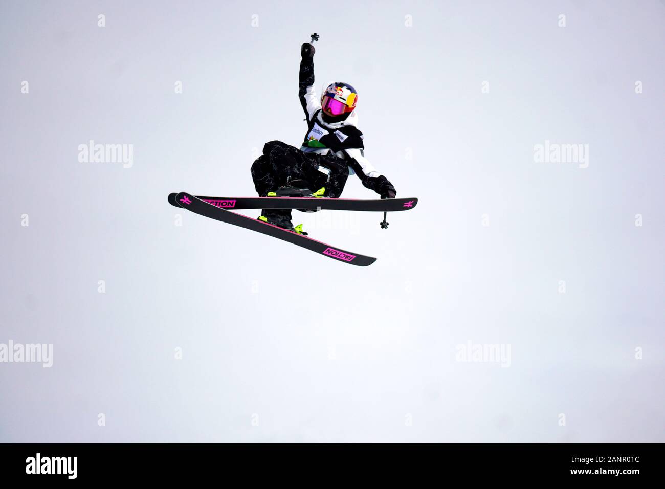 Südtirol, Italien. 18 Jan, 2020. Boesch Fabian aus der Schweiz nahmen 1. Platz auf der FIS Slopestyle Freeski Welt Cup am 18.01.2020 in der Seiser Alm (Seiser Alm) Snowpark, Italien. Credit: AlfredSS/Alamy leben Nachrichten Stockfoto