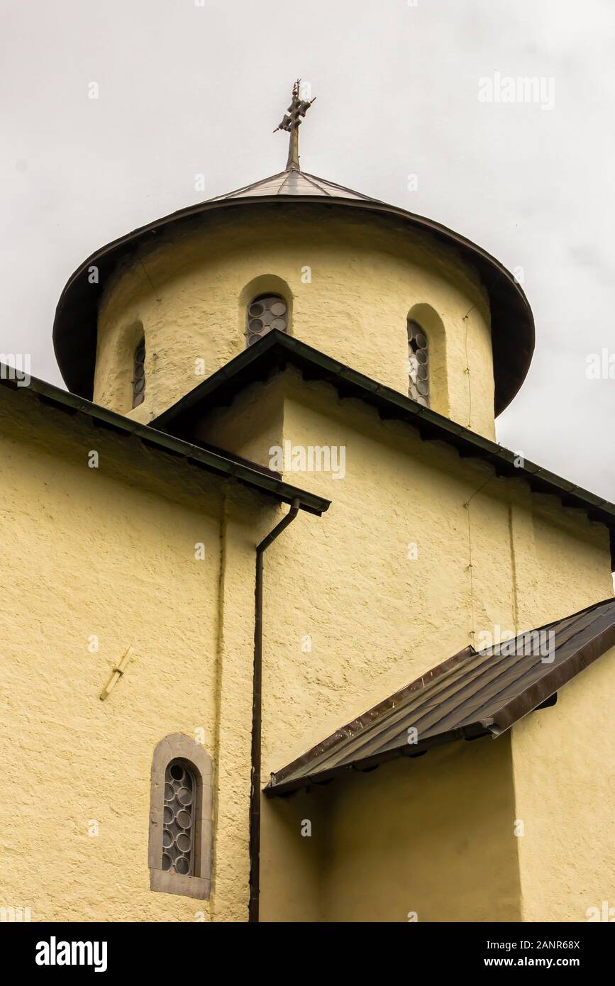 Er Kirche des Hl. Nikolaus von Myra in Serbisch-orthodoxe Kloster (Kloster) Moracha in Montenegro, in 1252 gegründet, Rascian architektonischen Stil Stockfoto