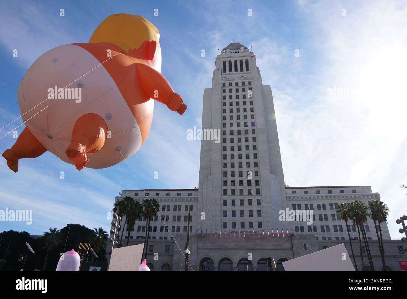 Los Angeles, Kalifornien USA 18. Januar 2020. March der Frauen Los Angeles 2020.Tausender Marsch vom Pershing Square zur Los Angeles Hall, L.A. Frau März Stockfoto