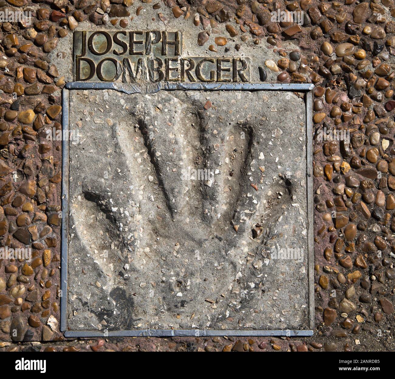 Handprint von Joseph Domberger erhalten in der B'nai B'rith Fußgängerbrücke Stockfoto