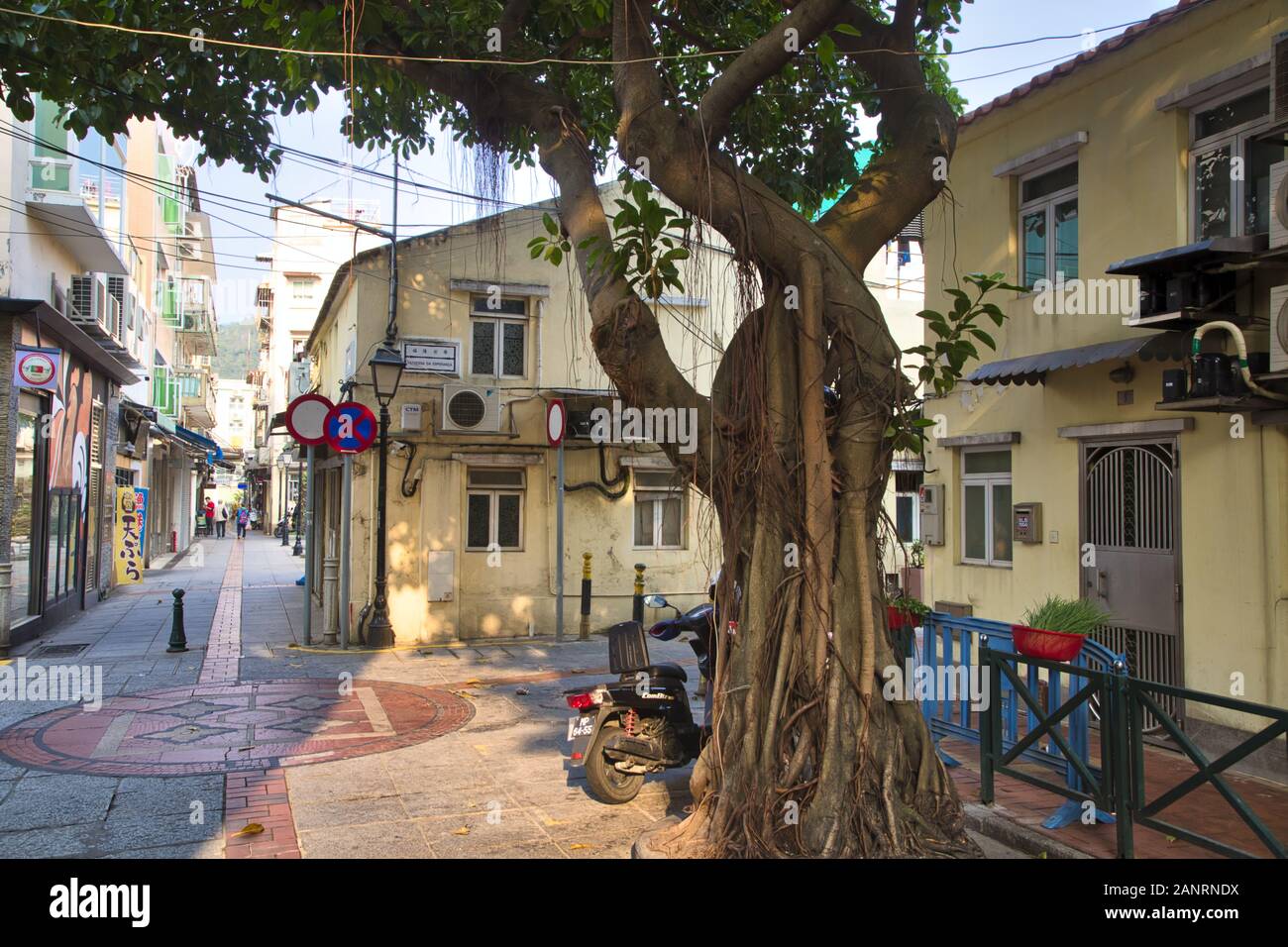 Ein kleiner Stadtplatz im Dorf Taipa, Macau Stockfoto