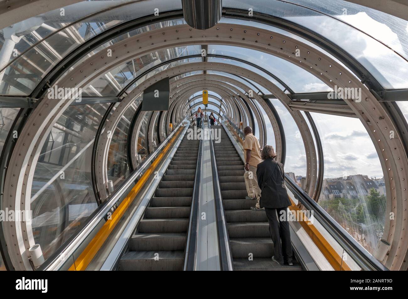 Die Rolltreppe des Centre Georges Pompidou in Paris, Frankreich. Stockfoto