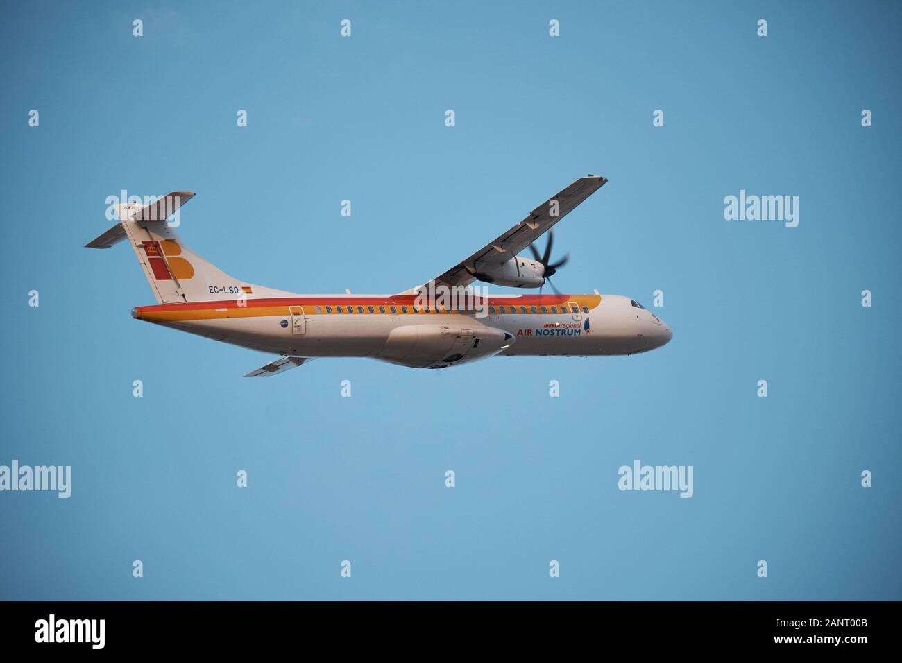 ATR 72-212 (600) Air Nostrum - Iberia Regional. Málaga, Spanien. Stockfoto