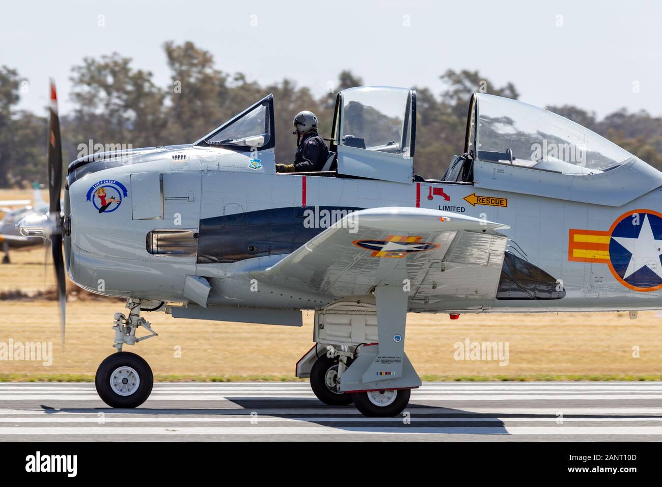 North American T-28 ein Trojaner Flugzeuge, die einst für die Pilotenausbildung durch Militär der Vereinigten Staaten verwendet. Stockfoto