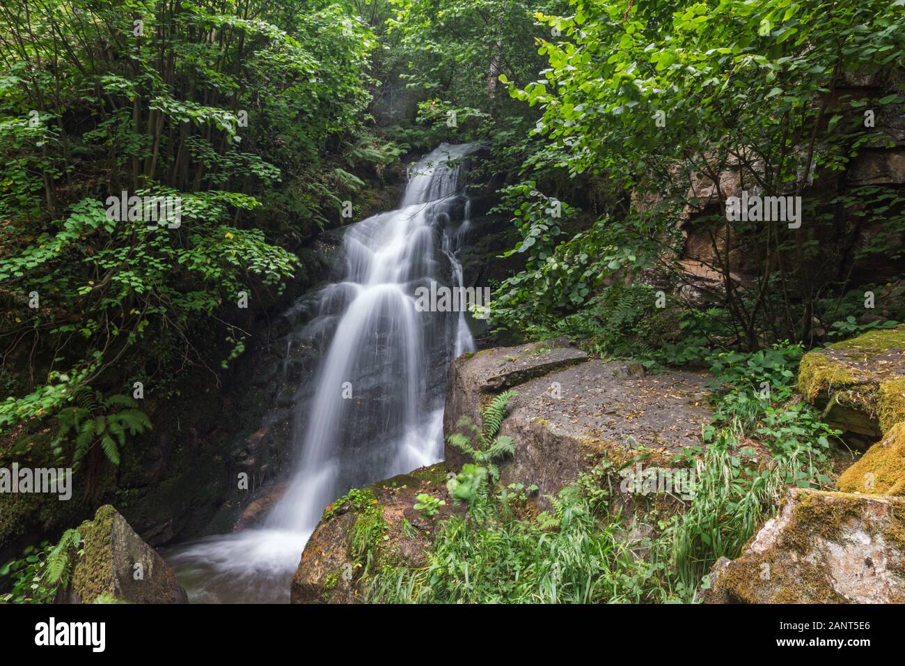 Landschaft von Gabrovo Wasserfall in Belasica Berg, Novo Selo, Mazedonien Stockfoto
