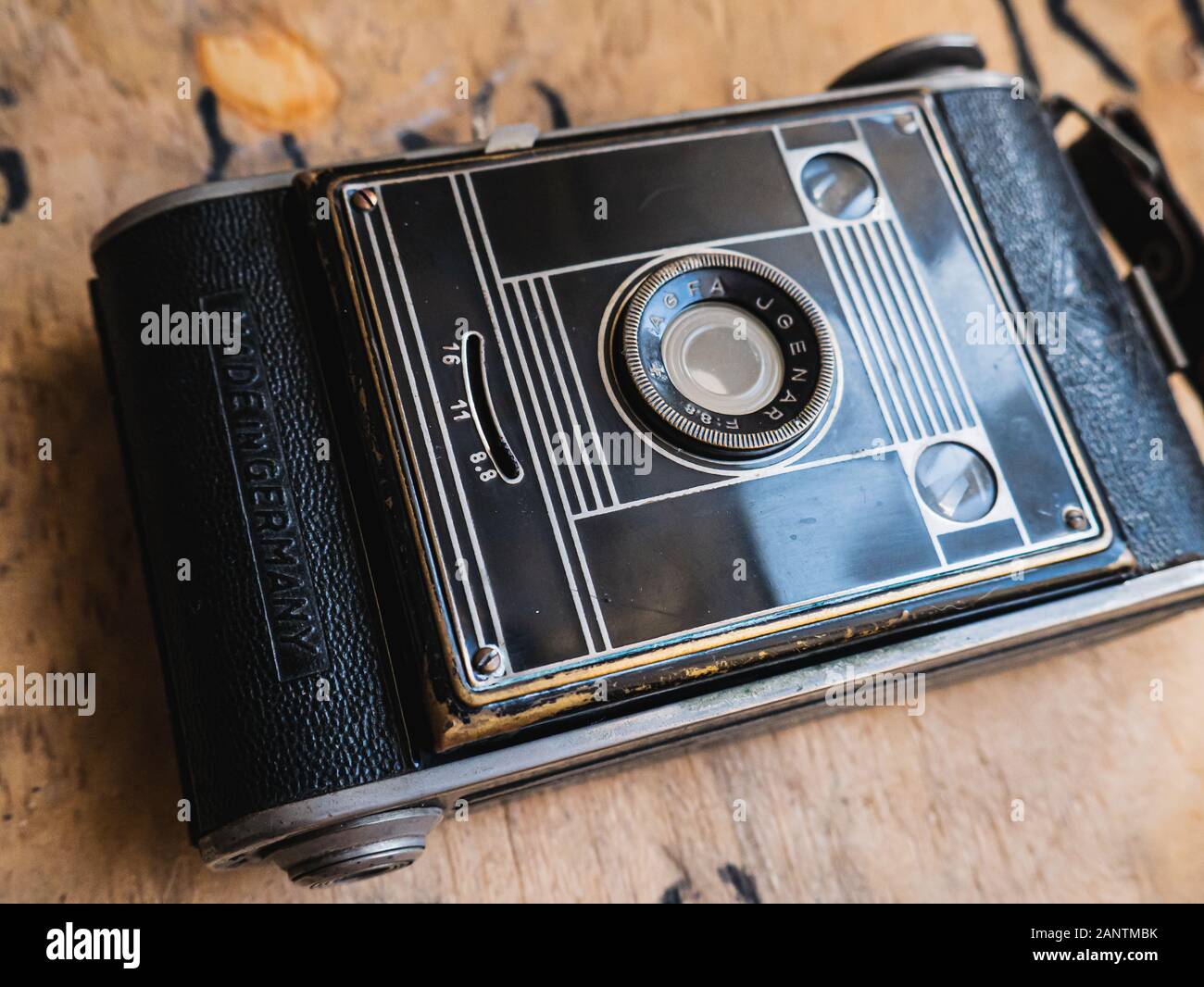 Umklappbare Retro-Kamera Stockfoto